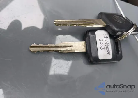 2003 Nissan Pathfinder Le z USA, uszkodzony, nr VIN JN8DR09Y53W831323